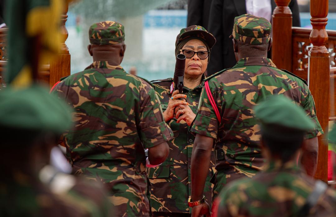 jesebagonza's tweet photo. Rais wa Jamhuri ya Muungano wa Tanzania ambaye pia ni Amiri Jeshi Mkuu wa Majeshi ya Ulinzi na usalama Mhe. Dkt. Samia Suluhu Hassan anazindua Makao Makuu ya ulinzi na usalama, Kikombo jijini Dar es Salaam. https://t.co/uzcl9E85Vq