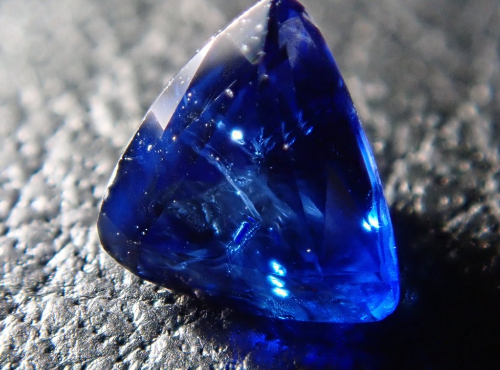 Gem Shop Urcaguary(ウルカグアリー)💎公式アカウント