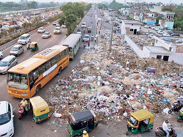 Vikrams49584401's tweet photo. These images are AI-generated, but the potential for Geeta Colony, Delhi, is 100% REAL. Indian cities could be world-class if those in power actually chose to transform them. 🇮🇳

Why settle for rot when we can have this? 🛠️

@DelhiGovDigital #SwachhBharat  #UrbanDesign #NewDelhi https://t.co/mgg3cjUlSf