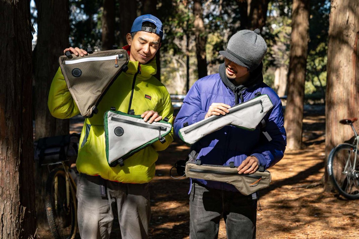 BLUE LUG tweet media