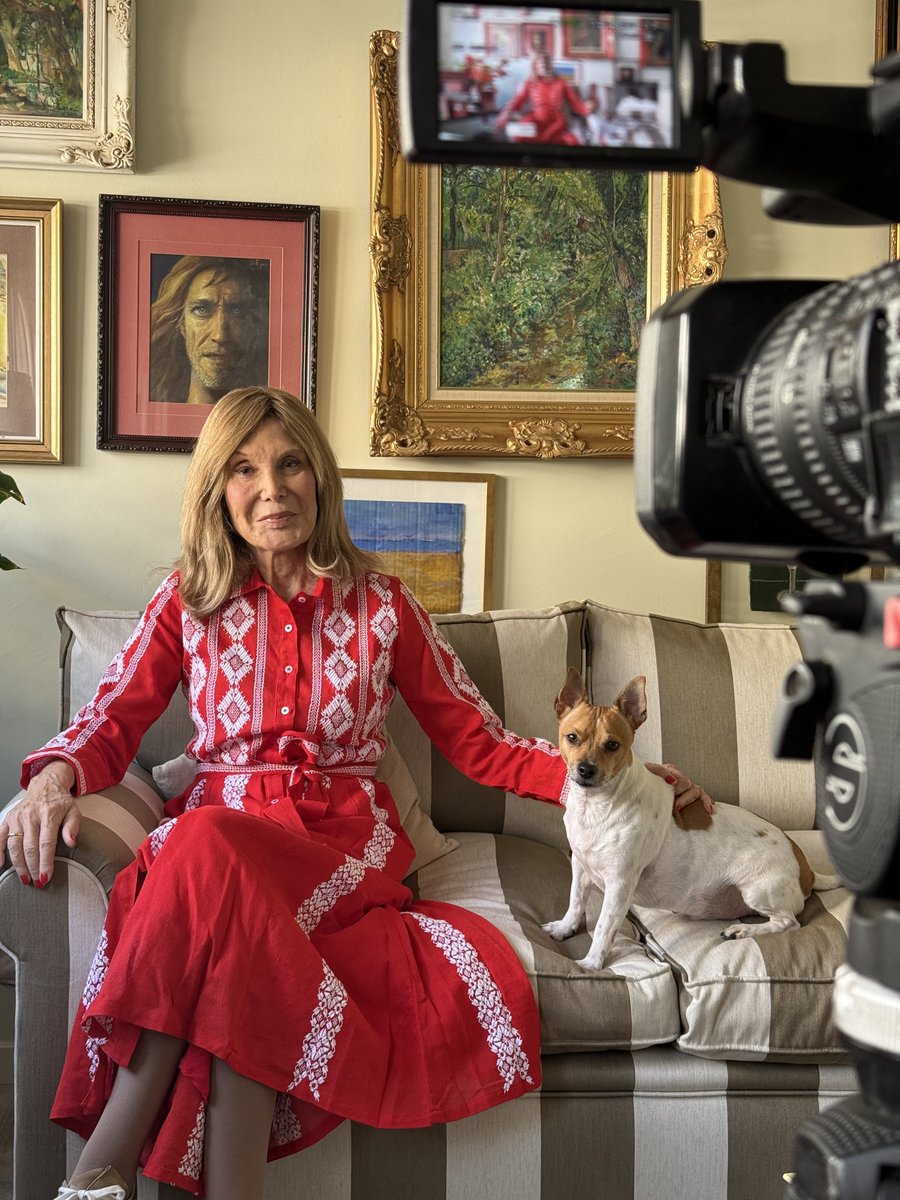 Pilar Eyre tweet media