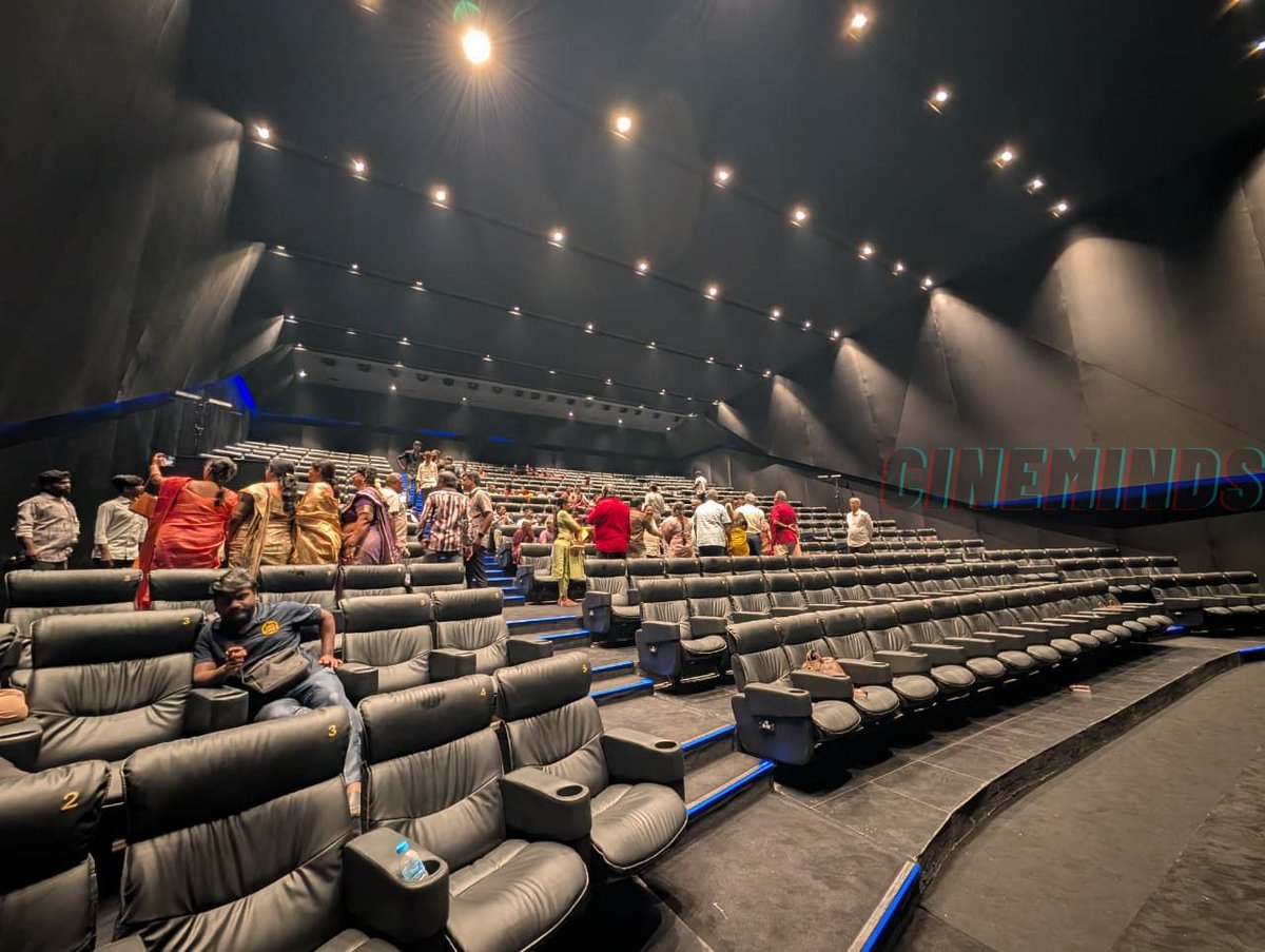 siddhu_viva's tweet image. Broadway Cinemas Tiruppur ~ 4 Screen Multiplex✌️

📽️All screens #RGBLaser &amp;amp; #DolbyAtmos

📽️#HyperX (Scr1) their own #PremiumLargeFormat screen

 📽️Black Theme audi -  #DolbyAtmos - flat aspect ratio screen

(tech details soon)
#Cinemas #Theatre #multiplex #PLF #CineMinds