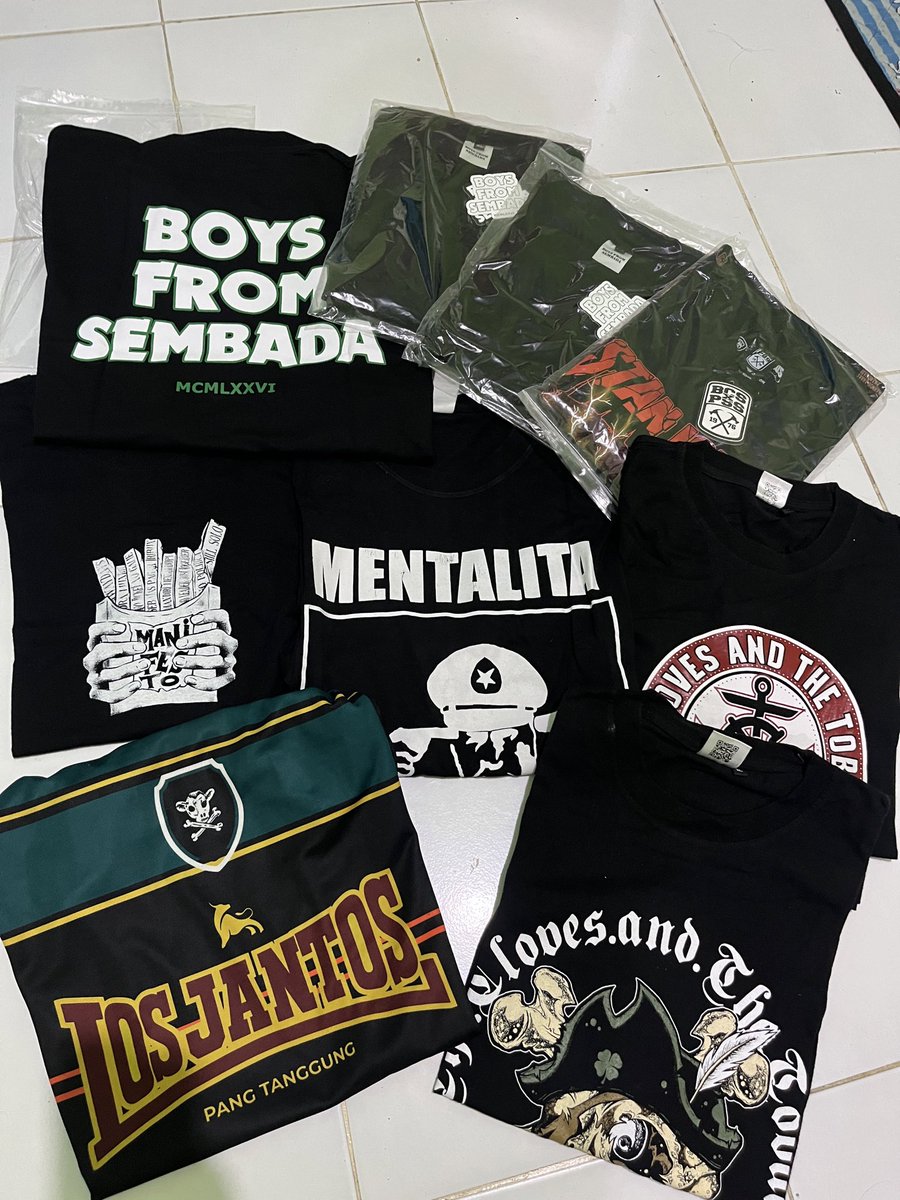 nyudo isi lemari malih nggooooo

TS Boys From Sembada (3pcs) size M, XL, XXL
TS StanIslaus Anang Hadi size 3XL
TS Kuliseni Manifesto size XL
TS Mentalita 1312 size XL
TS TCATT (2pcs) size XL
Jersey Los Jantos Pang Tanggung size S

langsung DM mawon, maturnuwun🙏🙏