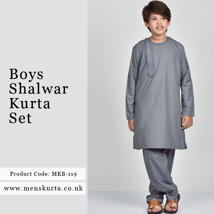 MensKurta's tweet image. Tiny outfit. Massive swag. ✨
Desi style starts young.

UK &amp;amp; worldwide delivery available!
Shop online : menskurta.co.uk

#Menskurta #FestiveCollection  #kurtacollection #eidkurta #BoysKurtaPajama #asianboy #desicouture #KidsEthnicWear #shalwarkameez