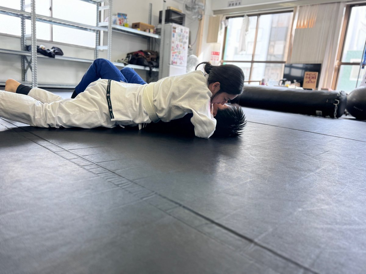 mone_kawame's tweet photo. Xサボってた😣
柔術194時間🥋もう少しで200時間だー https://t.co/UqtwC8xgYR