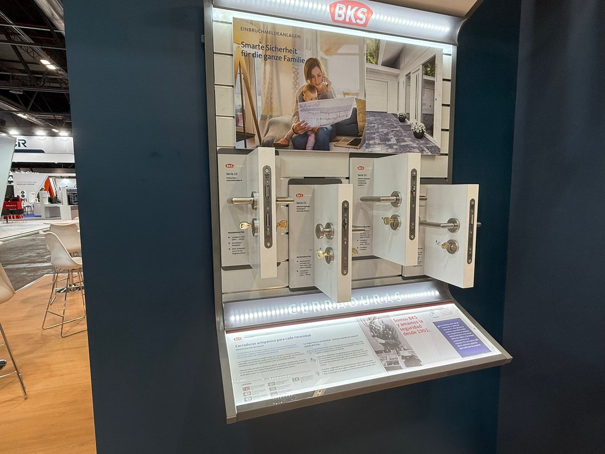 procomsaoficial's tweet image. 🚀 Arranca @SICUR_  2026 y, desde #PROCOMSA, ya estamos presentes en @IFEMA junto a @bks_gmbh  para mostrar las últimas #novedades en #cierre, #control de #accesos y soluciones para la #evacuación segura de #edificios.

📍 Pabellón 10 · Stand D05 (del 24 al 27 de febrero)