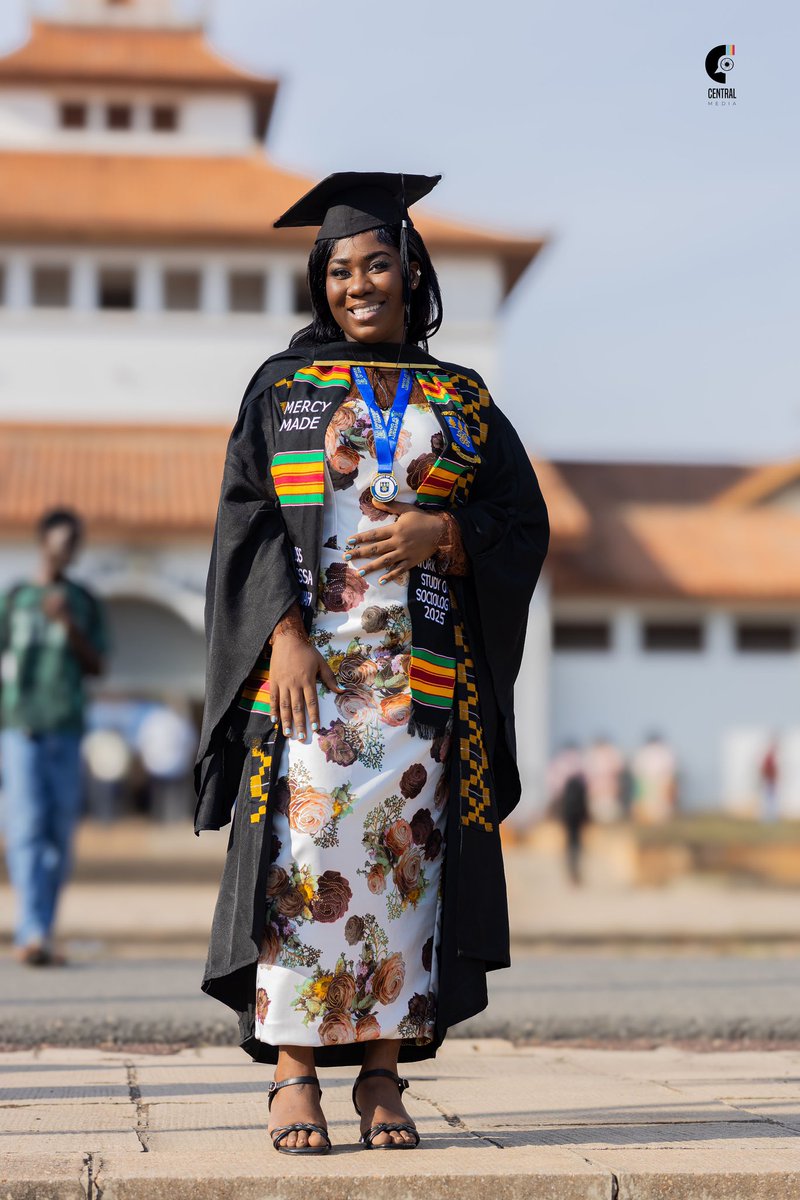 centralmediagh's tweet photo. Did someone say graduation season? 🎓
Proud to document this milestone moment at the University of Ghana. #uggraduation #production #centralmedia https://t.co/K6rN3vMKqn
