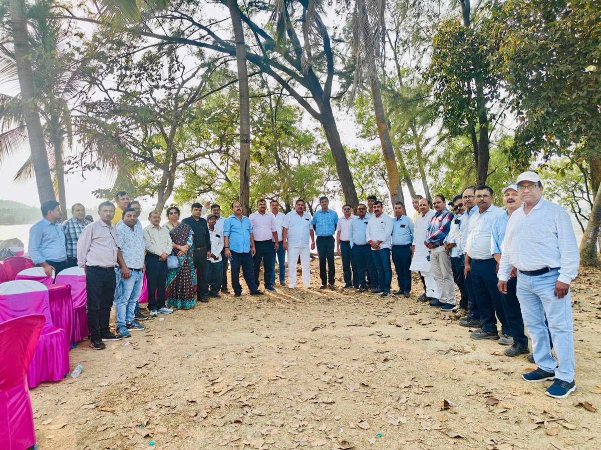 easterncoal's tweet image. The programme was attended by senior officials, including Shri Dipten Kundu, GM (OP), Heads of Departments, Agents/Managers, HR Executives, and representatives from various units under Salanpur Area.  

#ECL #TeamECL #CoalIndia
