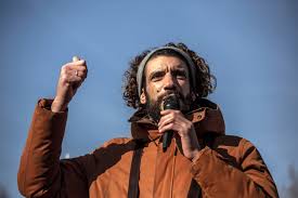 Alors que Omar Alsoumi doit être jugé en France pour "apologie du terrorisme" en mai (il a appelé à propager le déluge d'Al-Aqsa, l'opération criminelle du Hamas du 7 octobre 2026), il est invité à l'Université de Genève le 3 mars, nous apprend le site suisse Watson.