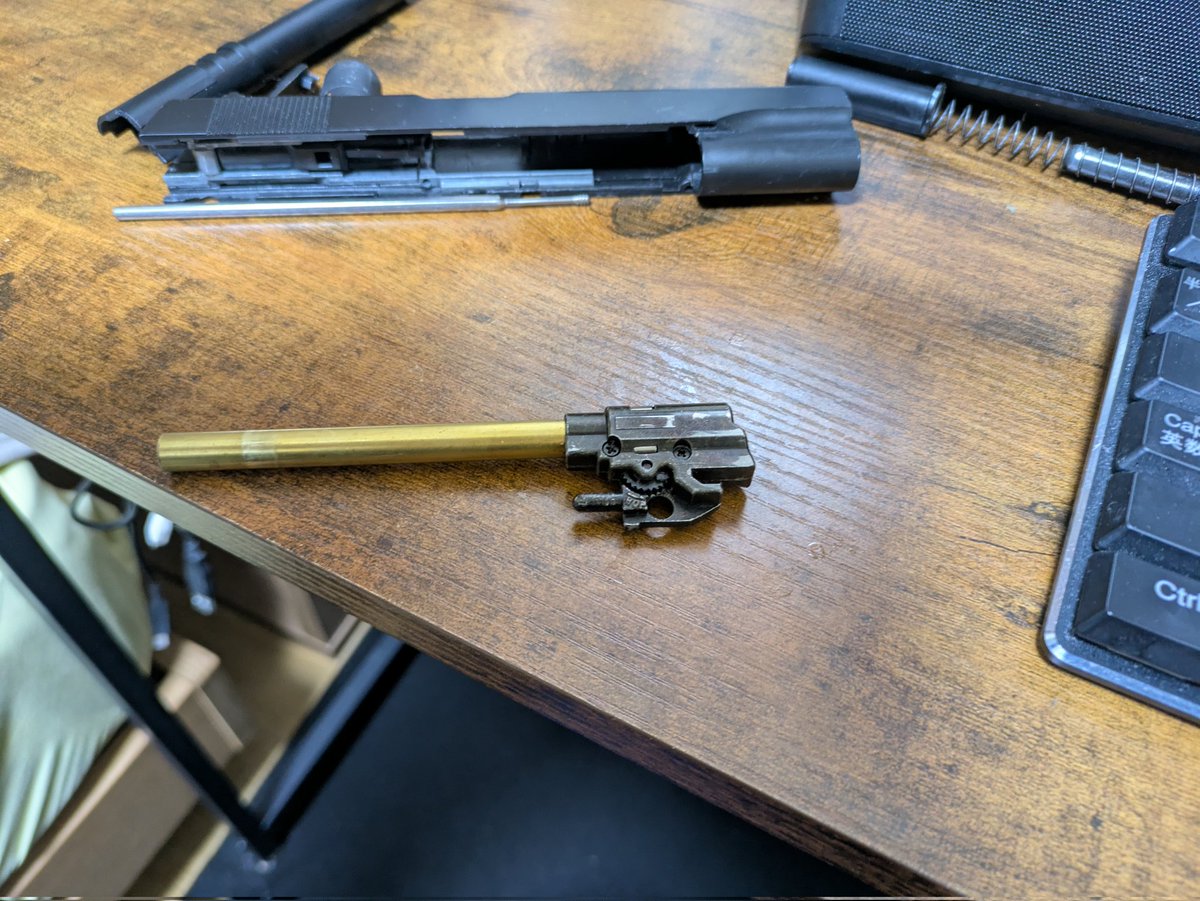 SS 通信屋@ tweet media