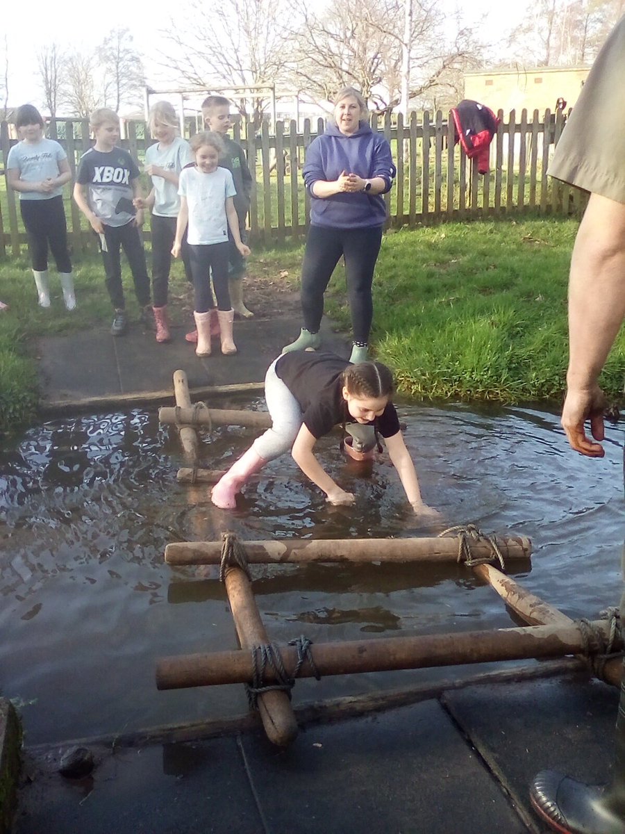 year4barwell's tweet photo. Bridge building https://t.co/PYjfHRSGie