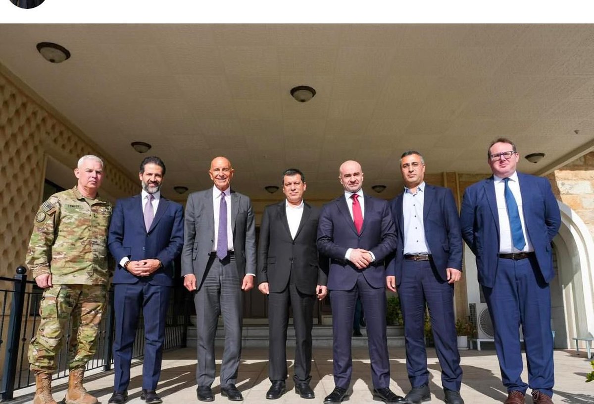 🔴قائد #قسد #مظلوم_عبدي في مقابلة مع شبكة "PBS" الأميركية: الكُرد يريدون الحكم الذاتي لكنهم قبلوا حالياً بإدارة محلية موسعة باعتبارها السقف الذي تقبله الحكومة.

🔴لا أرغب أو أتمنى أن ينهار الاتفاق مع #دمشق ولكن إن حدث ذلك فإن القتال سيستمر إلى النهاية.

🔴لا نسعى للاستقلال في هذه