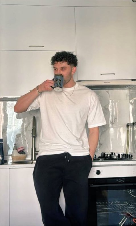 tek rakibi kendisi öyle söyliyim🫡🤍 <a href="/metincanakdenz/">MCA</a>