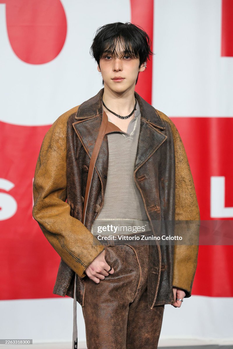 ATEEZUD's tweet photo. [📷] YUNHO attends the Diesel fashion show during the Milan Fall/Winter 2026/2027 Fashion Week

Photo by Vittorio Zunino Celotto

YUNHO AT MILAN FASHION WEEK
#YUNHO #윤호
#Diesel #DieselFW26
@ATEEZofficial @DIESEL https://t.co/X6nxe74Qrc