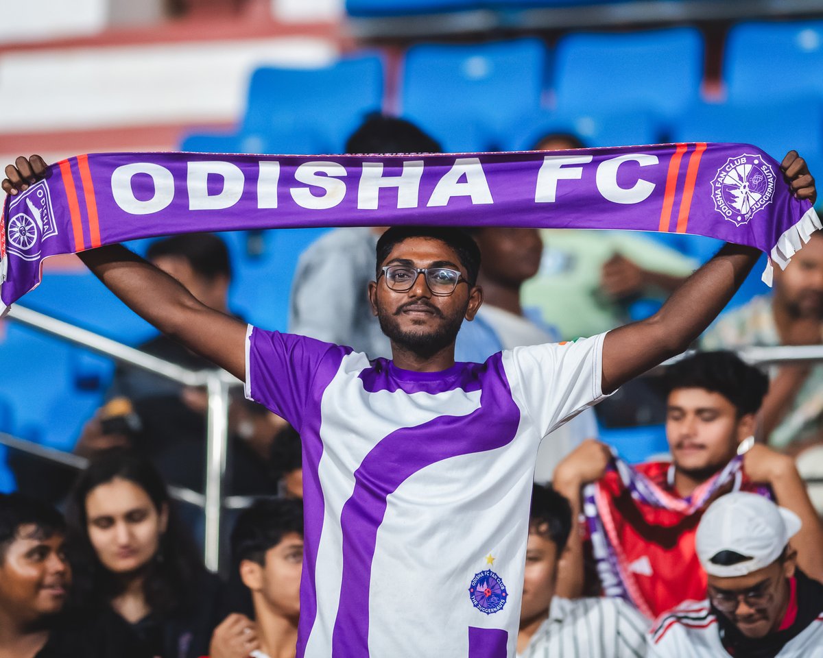 IndSuperLeague's tweet photo. The Juggernauts' faithful were in full voice today! 🤩

#ISL12 #OFCKSHI https://t.co/NDPw6uq4i2