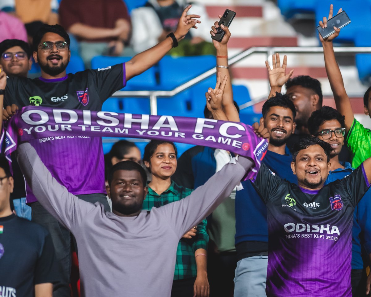 IndSuperLeague's tweet photo. The Juggernauts' faithful were in full voice today! 🤩

#ISL12 #OFCKSHI https://t.co/NDPw6uq4i2