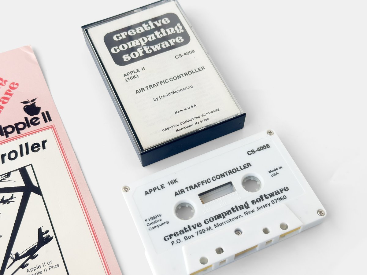 ErnstKrogtoft's tweet photo. Air Traffic Controller
https://t.co/tW19UczbXG
#AirTrafficController #DaveMannering #CreativeComputing #AppleII #RetroGames https://t.co/SVqwwPnD6l