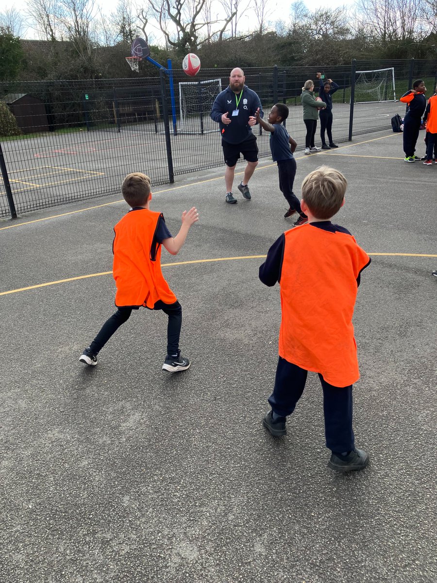 Long Meadow Lions tweet media