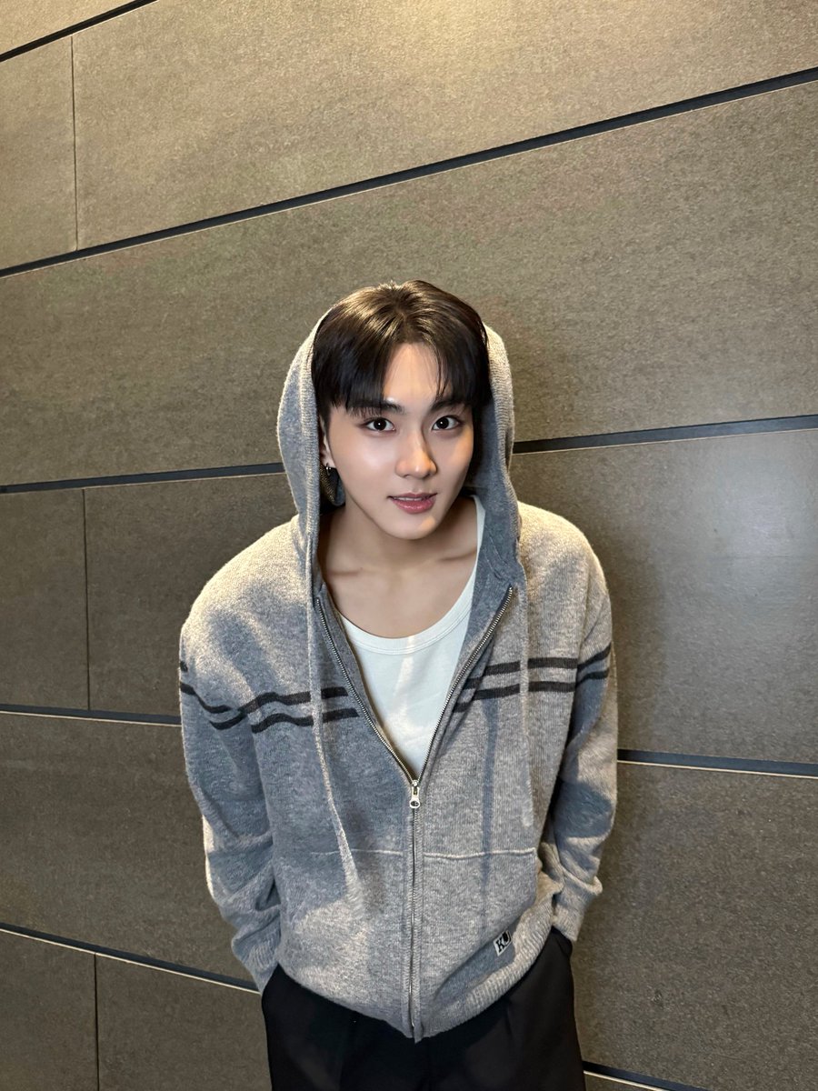 JUNGWONGLOBAL's tweet photo. #정원 ⭐️ | 260225

WEVERSE POST

🐈 : 🙃
 
#ENHYPEN_JUNGWON #JUNGWON #엔하이픈_정원 @ENHYPEN_members @ENHYPEN https://t.co/8J9YbsSXZN