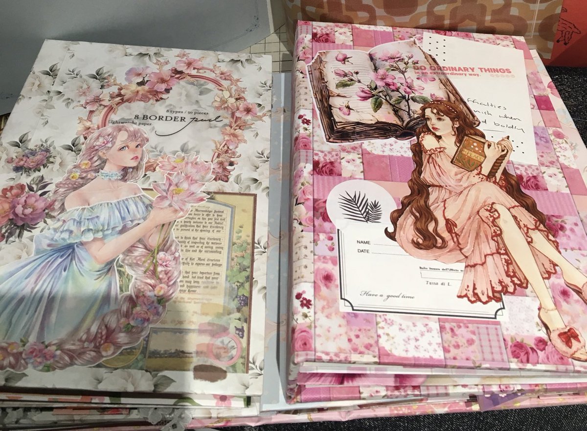 ファイル2冊完成✨ あー可愛い😍 #コラージュ #おすそ分けファイル