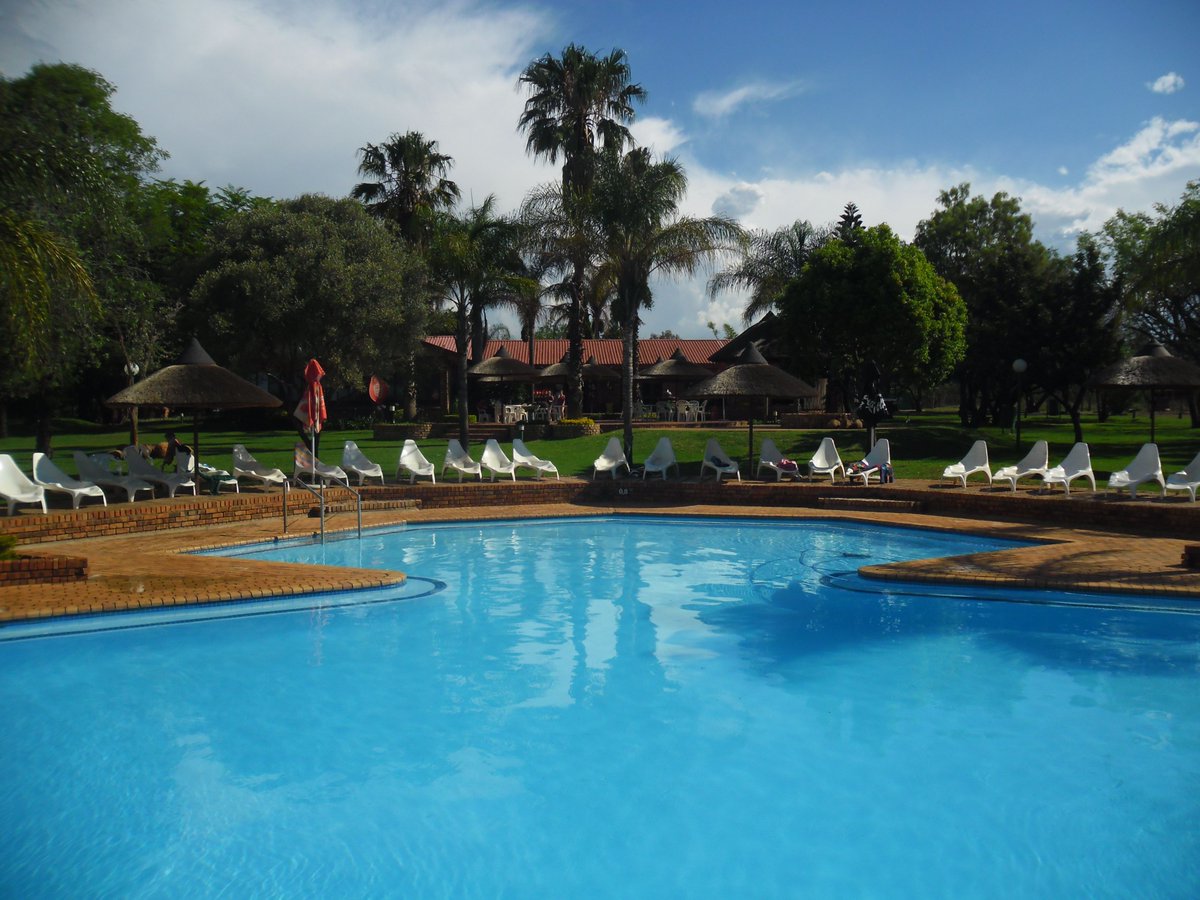 First_Group_ZA's tweet image. Surrounded by natural beauty and wide-open spaces, Manzi Monate offers the perfect balance of relaxation and adventure. 

Book your Manzi Monate getaway today!

Click Here: bit.ly/2ILorhX

#FirstExchange #ManziMonate #LimpopoGetaway #BushveldEscape