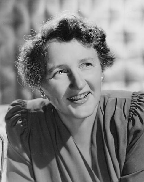 CitizenScreen's tweet photo. Marjorie Main was born on February 24, 1890. #botd #WhatACharacter https://t.co/e7LWzt01jt