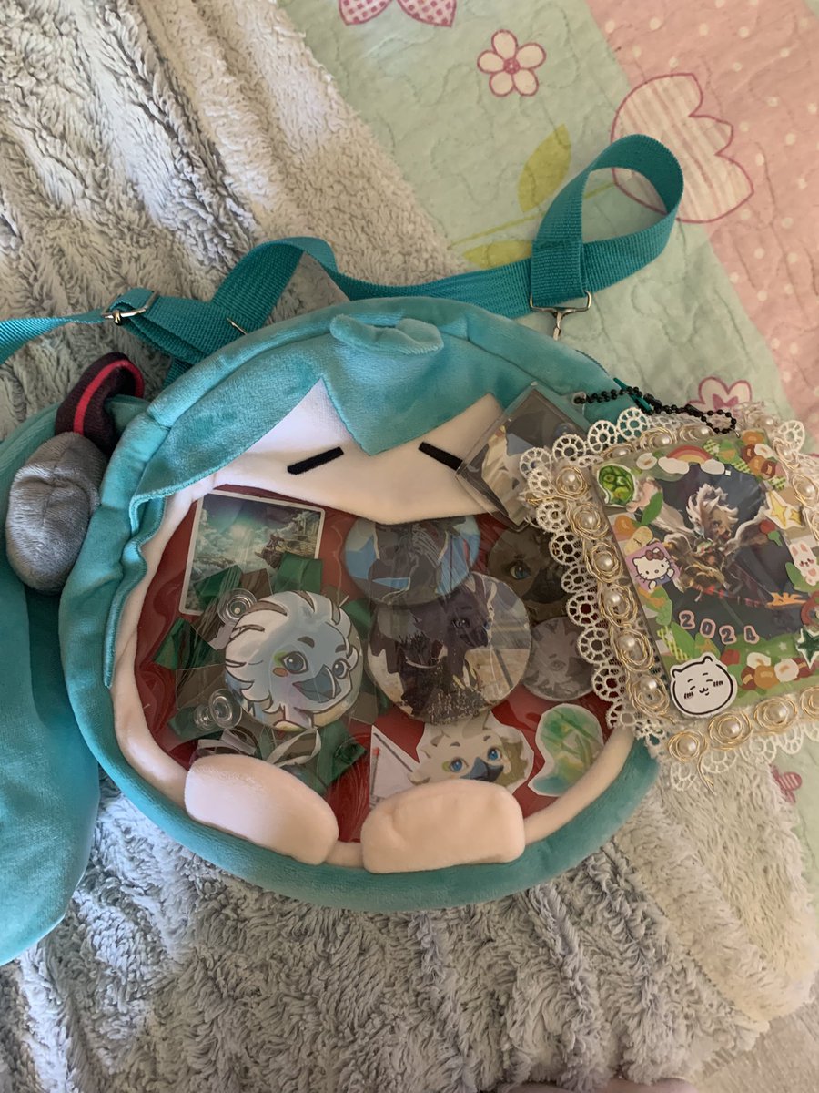tulinfeather's tweet photo. i love my Tulin ita bag smmmmsjdkwwbebn https://t.co/41XMg1wPlP