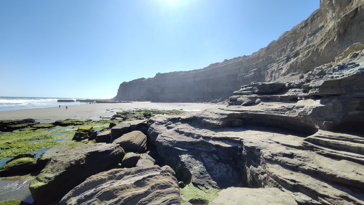 MaitenaSC7's tweet photo. ¿El ecoturismo es sólo una etiqueta de moda? 🤔
En los últimos años, el término ECOTURISMO se potenció, pero muchas veces se vacía de contenido. Se habla de naturaleza sin mencionar el impacto, se habla de sostenibilidad sin educación ambiental, de destinos sin comunidades. 🧵 https://t.co/0ai3RNBhxX