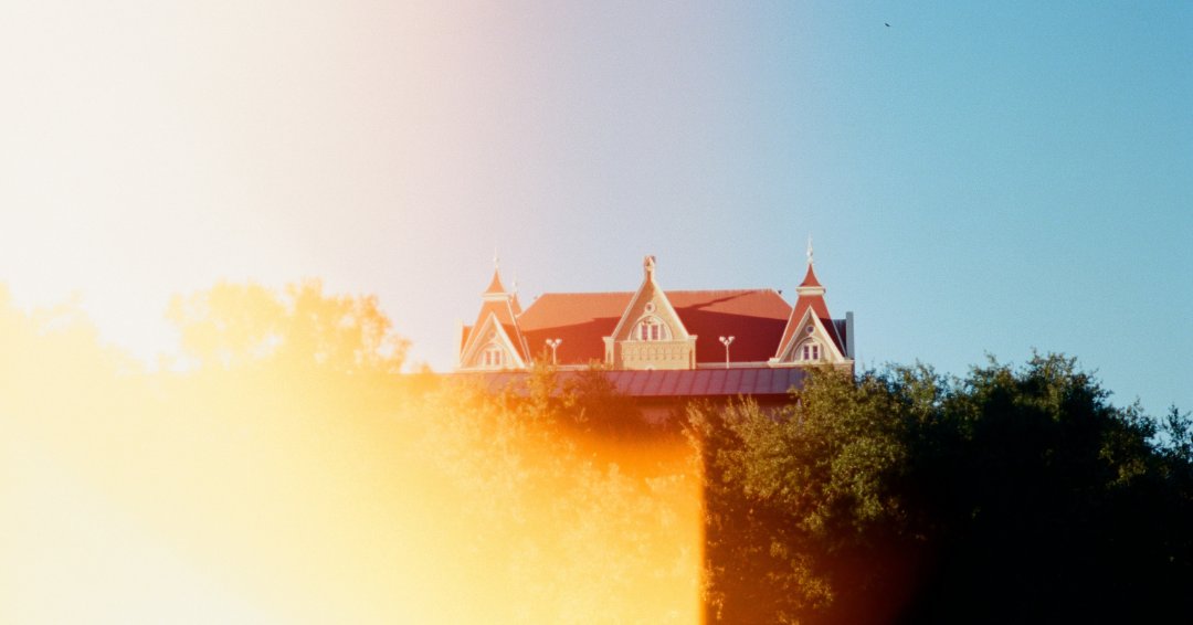 The Graduate College tweet media