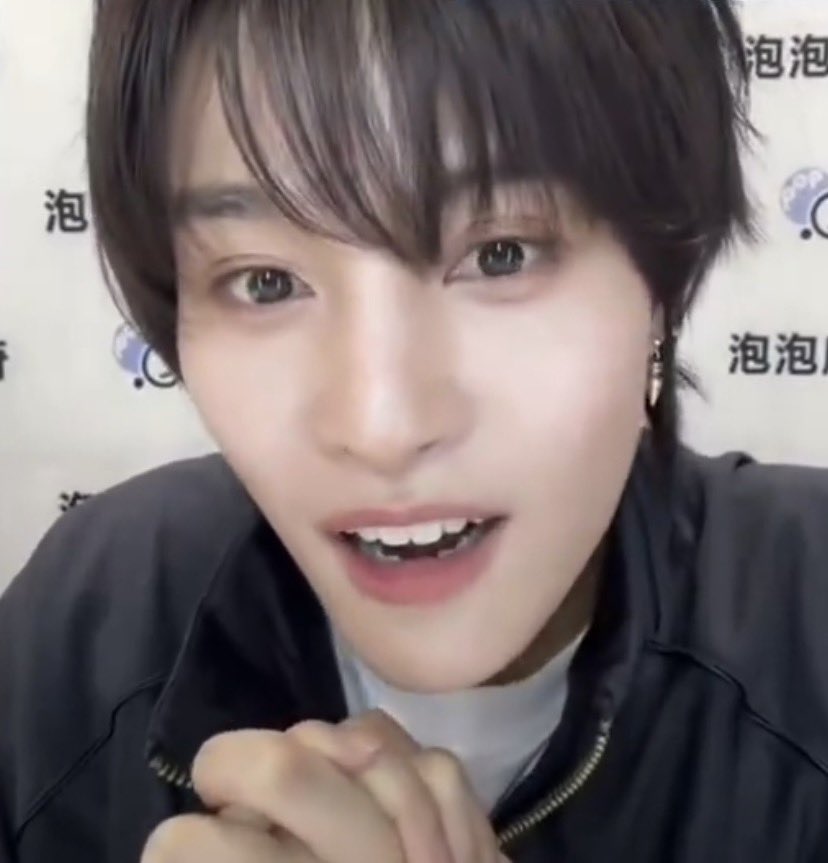 he’s just a little surprised sheep:(