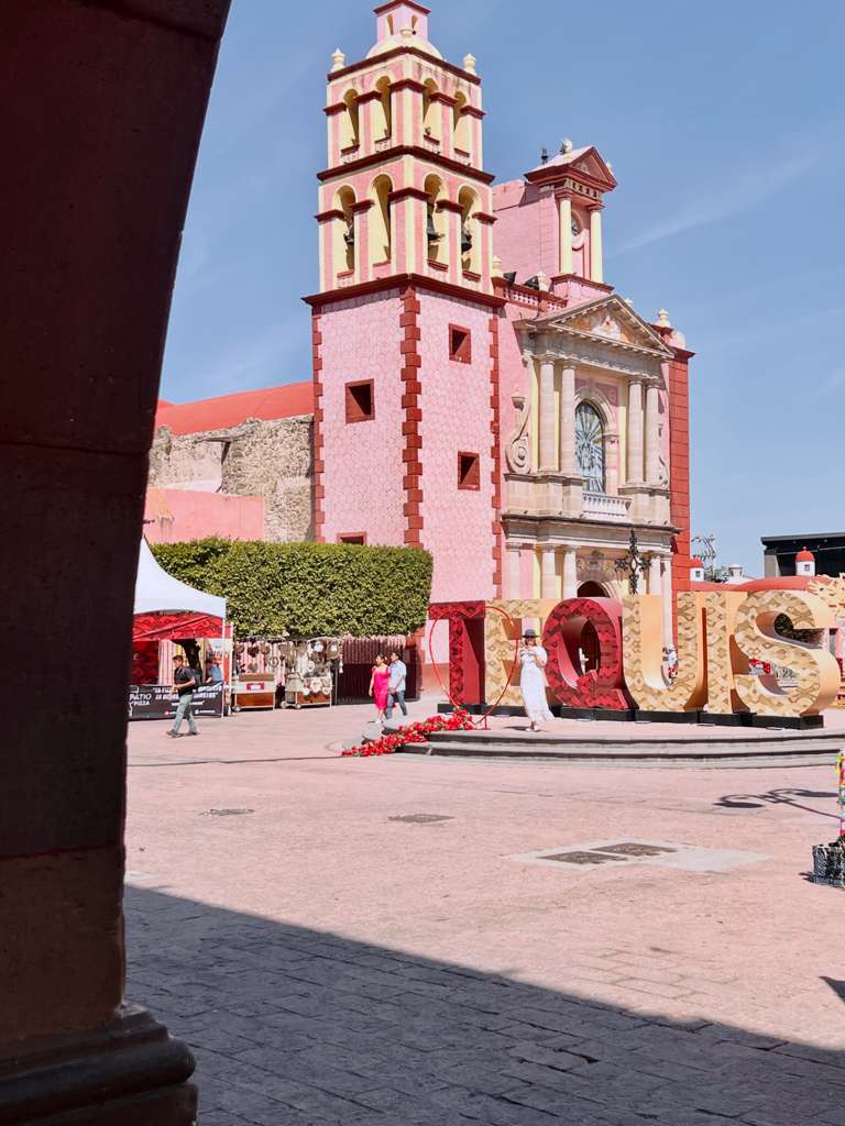 David__Lorenzen's tweet image. This is also Mexico. (taken 10 days ago) 

Mexico is a massive country with beautiful people, and culture.  

It is sad that negativity dominates the news about Mexico.