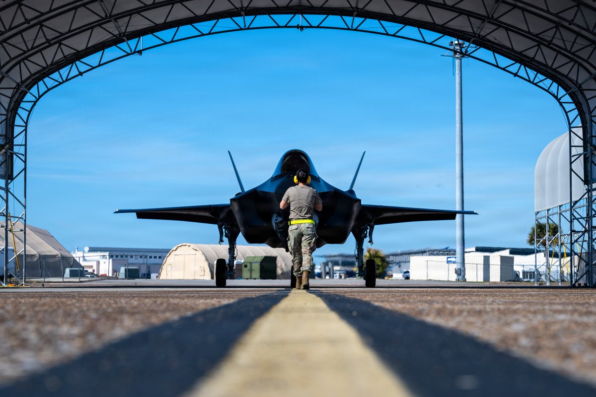 FloridaNationalGuard tweet media