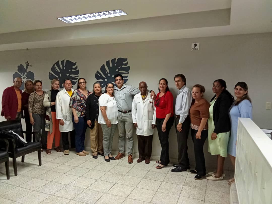 cardiovcl's tweet photo. En el día de ayer el Máster y Lic. en Enfermería Héctor Roche Molina, realizó su pase a predefensa doctoral, en la UCM de VC, quien es un ejemplo como profesional de la salud de nuestro Cardiocentro Ernesto Guevara. Muchas felicidades por sus avances en el doctorado.#cardiovc https://t.co/sKpcsjhfA9