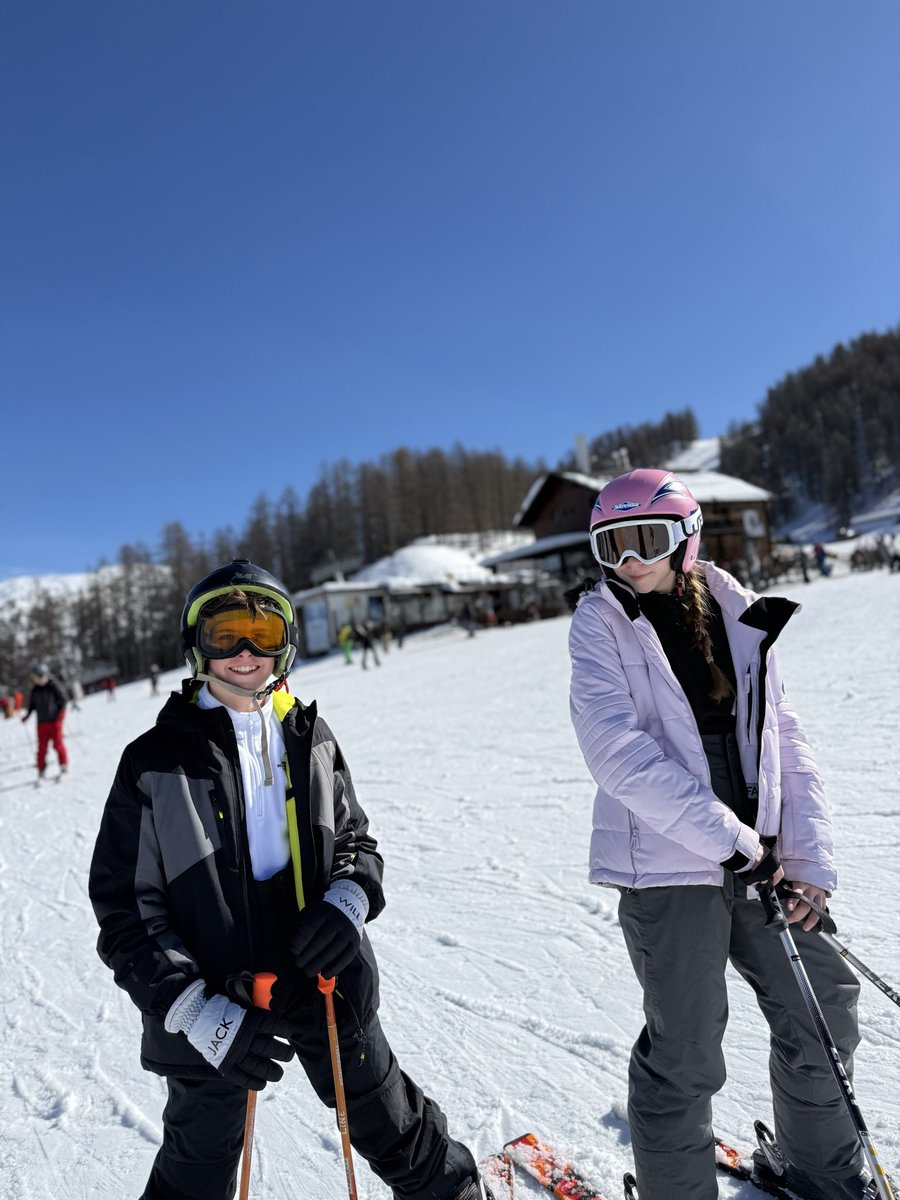 STMComprehensive tweet media