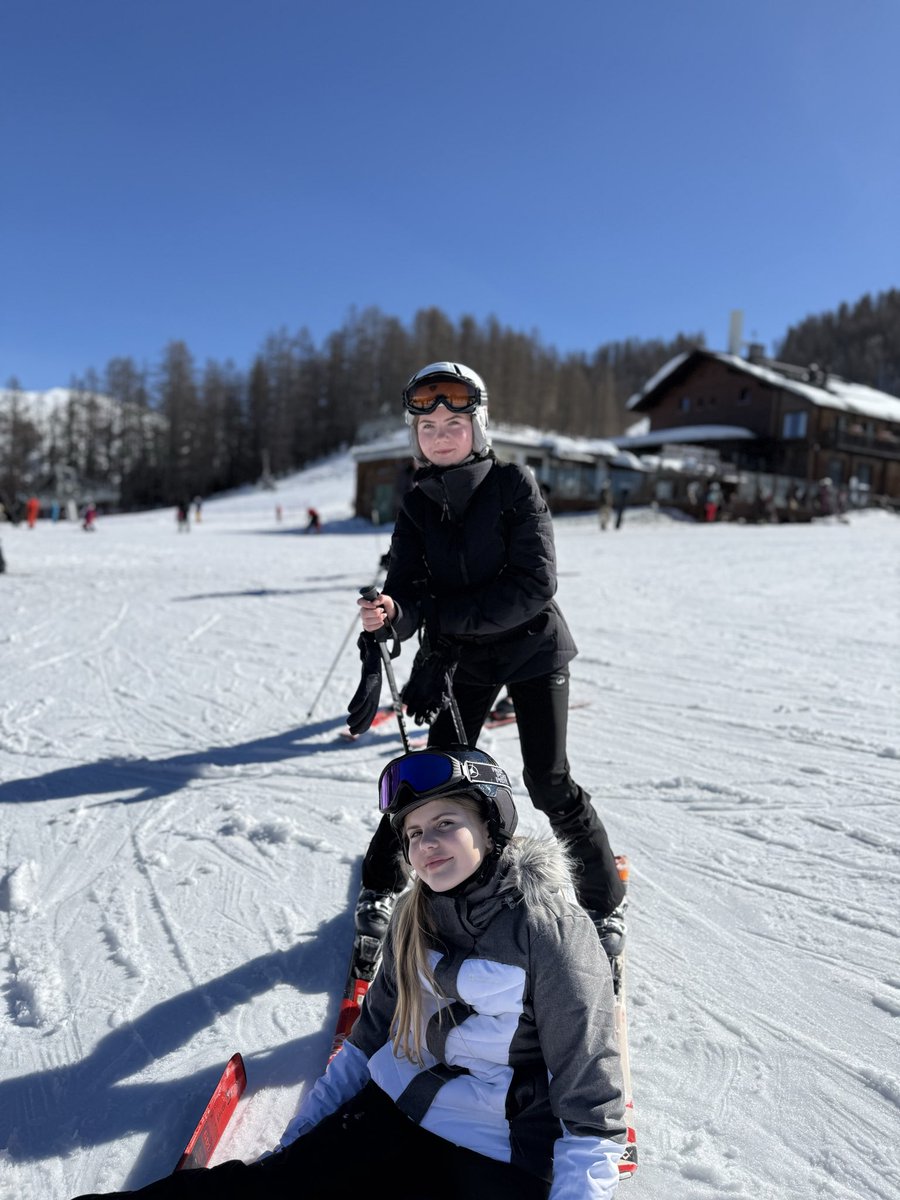 STMComprehensive tweet media