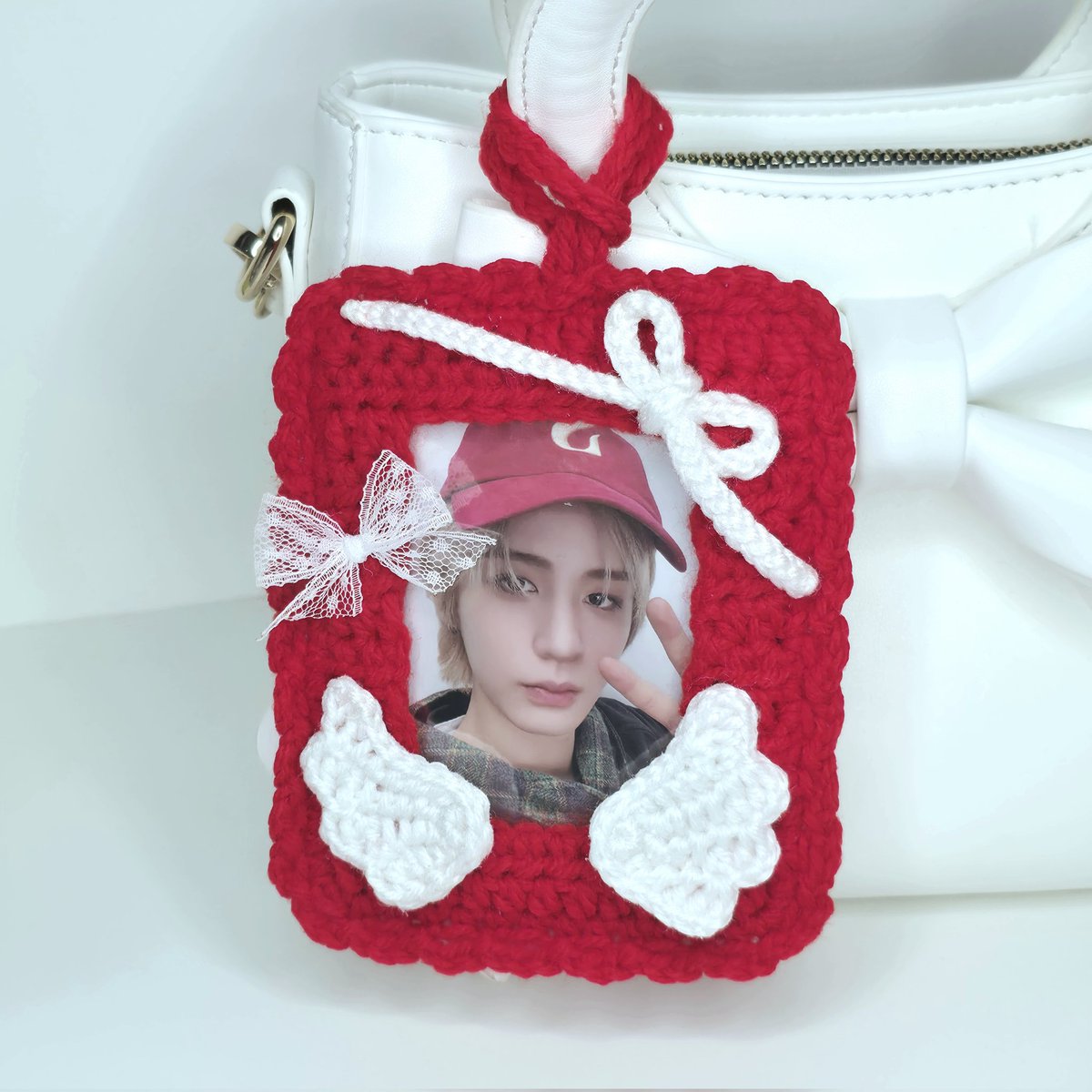 oddinent's tweet photo. okay so, now i'm beginning to recover from a terrible flu 😵‍💫

the rescheduled store update is now THIS Friday (27th Feb @ 6pm) 🫶

the update brings a bunch of NEW photocard holders that are versatile, cute and 100% handmade, crocheted 🎀

instagram: @oddinent 💌 https://t.co/IG5rvo0itV