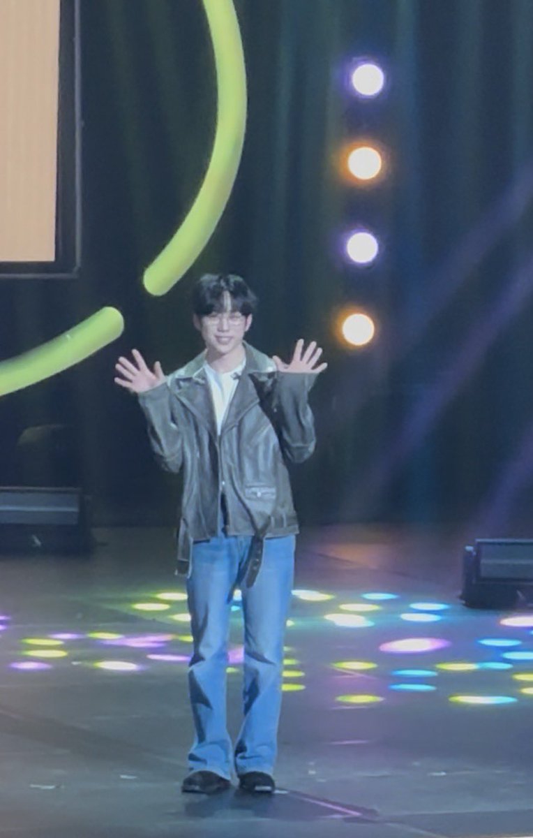 Kwonpassion301's tweet photo. 담주 막녹화 전에 볼 수 있어서 다행이야…💕🫰🏻 https://t.co/xhXMmlJbCo