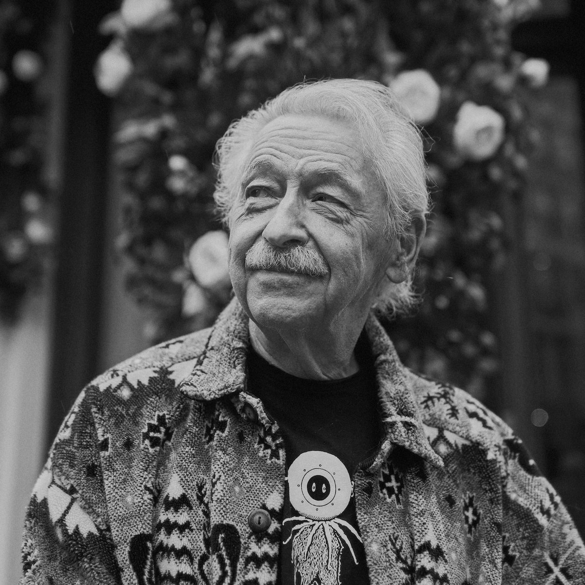 "I believe that goofiness is sacred." 

Another <a href="/aquadrunkard/">aquarium drunkard</a> piece: I spoke with Peter Stampfel (Holy Modal Rounders, Fugs) about his latest album of jingles and devotionals, Bob Dylan, Willie Nelson, Harry Smith, and praying while stoned. 

Read: aquariumdrunkard.com/2026/02/24/pet…