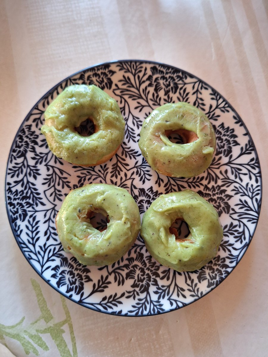 CarnetManing's tweet photo. Billet N°76 : Mini donuts à la pistache. Recette à découvrir sur le blog. 
https://t.co/bDGYVrgKgC https://t.co/SLm2VoJg97