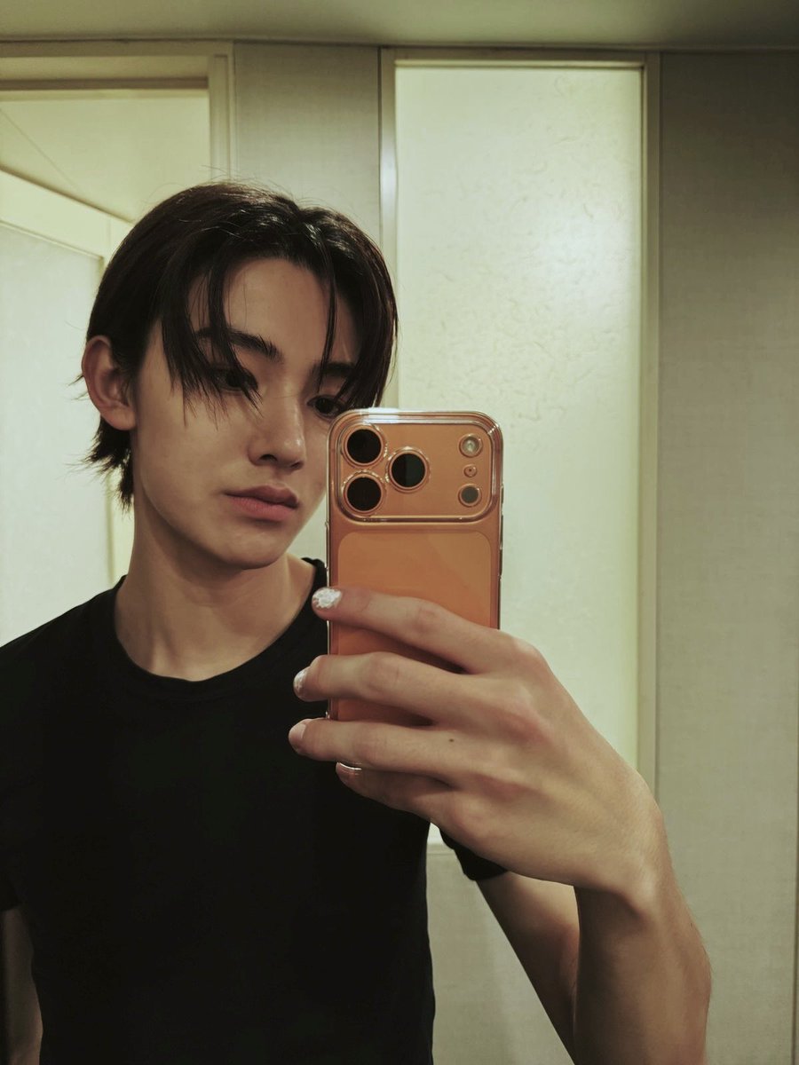 lia #greengreen tweet media