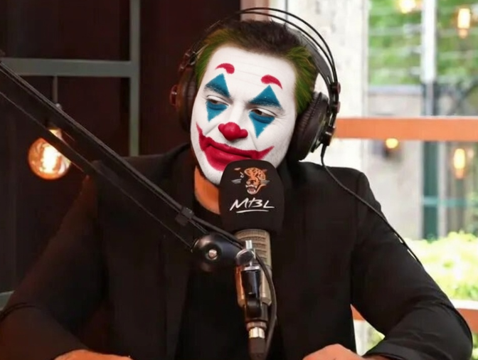 Eu: MBL pregou o mesmo coisa e a falsa equivalencia, a diferença do governo Lula para Bolsonaro são 500% mais declarações de falência. 

MBL: sua critica é boba