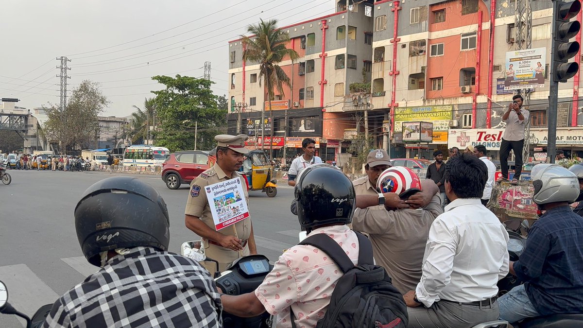 NewsMeter_In's tweet photo. #Hyderabad:

#Communityservice for #trafficviolators in #Jeedimetla

As many as 15 #motorists booked for #wrongroute driving and #vehicles without #numberplates were ordered by the #court to perform community service.

They will assist #police in traffic regulation at #Gajularamaram X Roads from 5–6 PM and spread #roadsafety awareness with #placards.

#Police warn of strict #action against #violations.

@CYBTRAFFIC