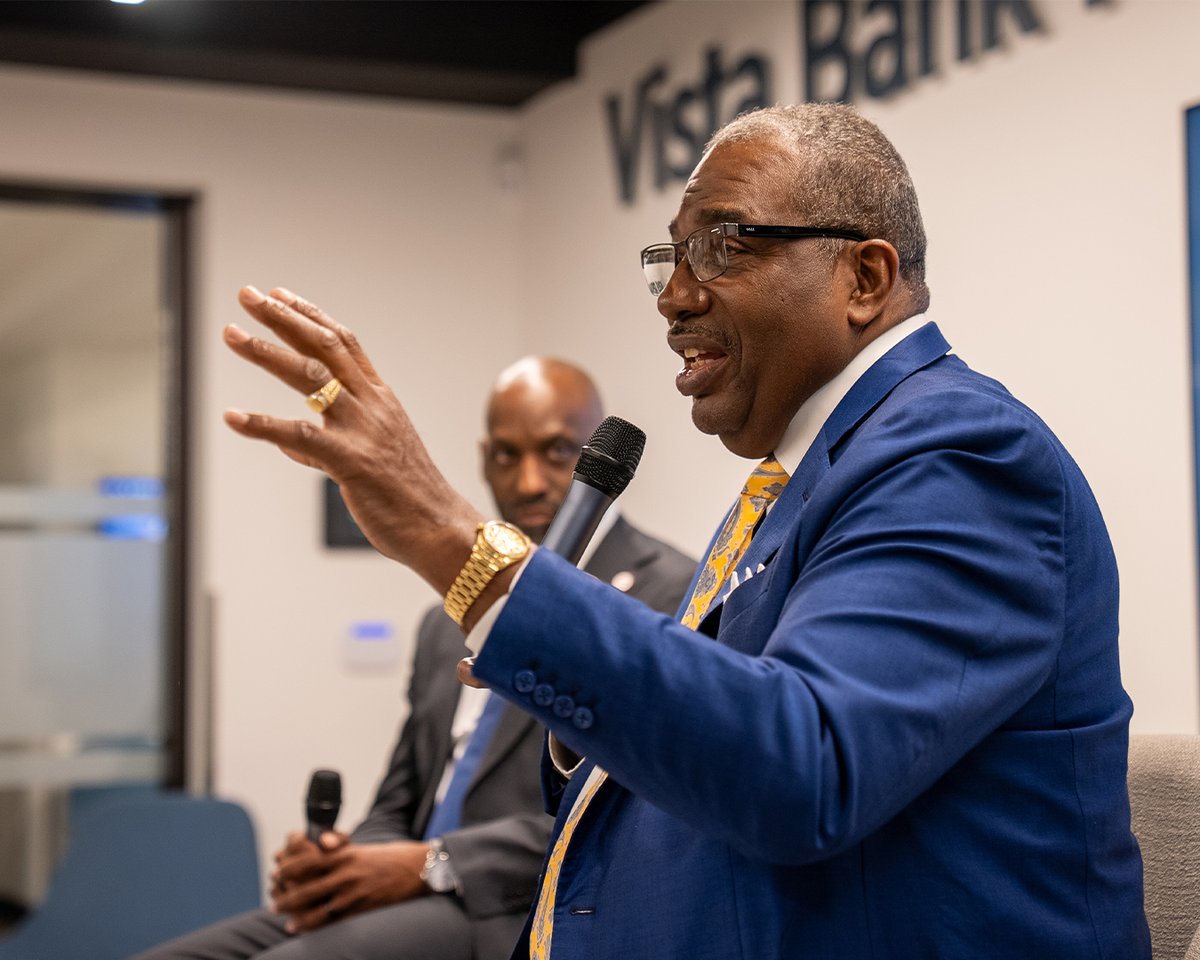 Vista Bank tweet media