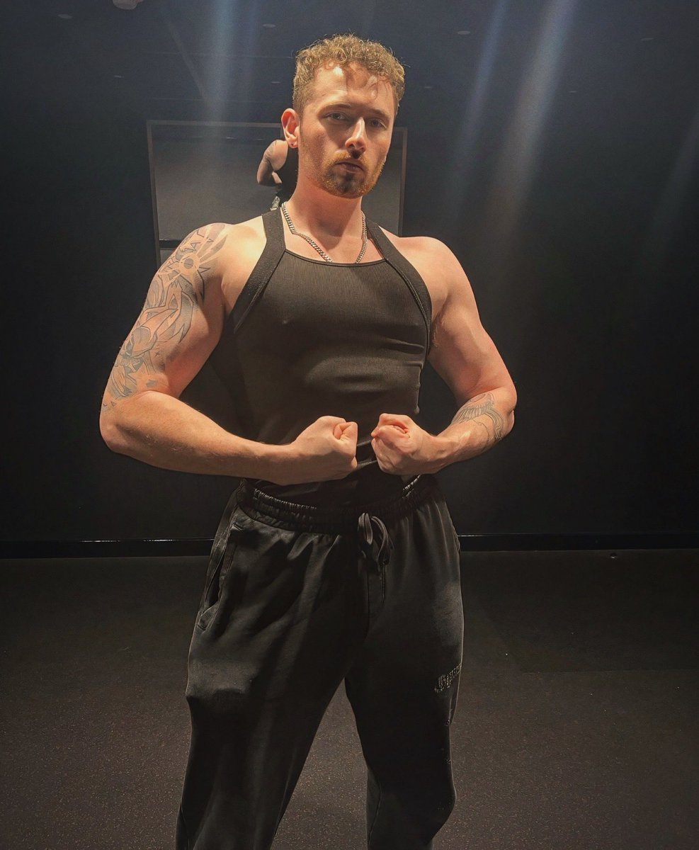 Michael 🏳️‍🌈 tweet media