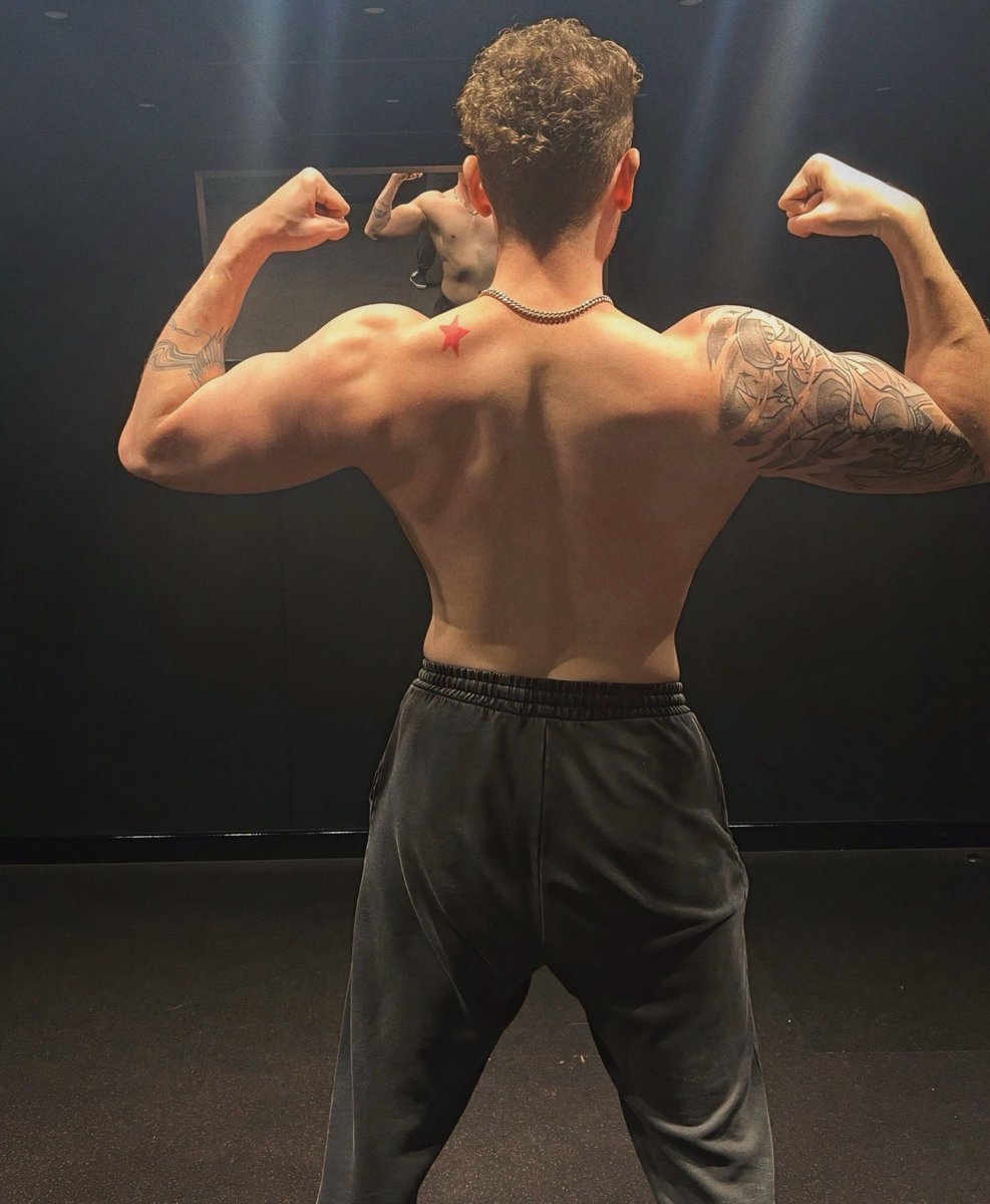 Michael 🏳️‍🌈 tweet media