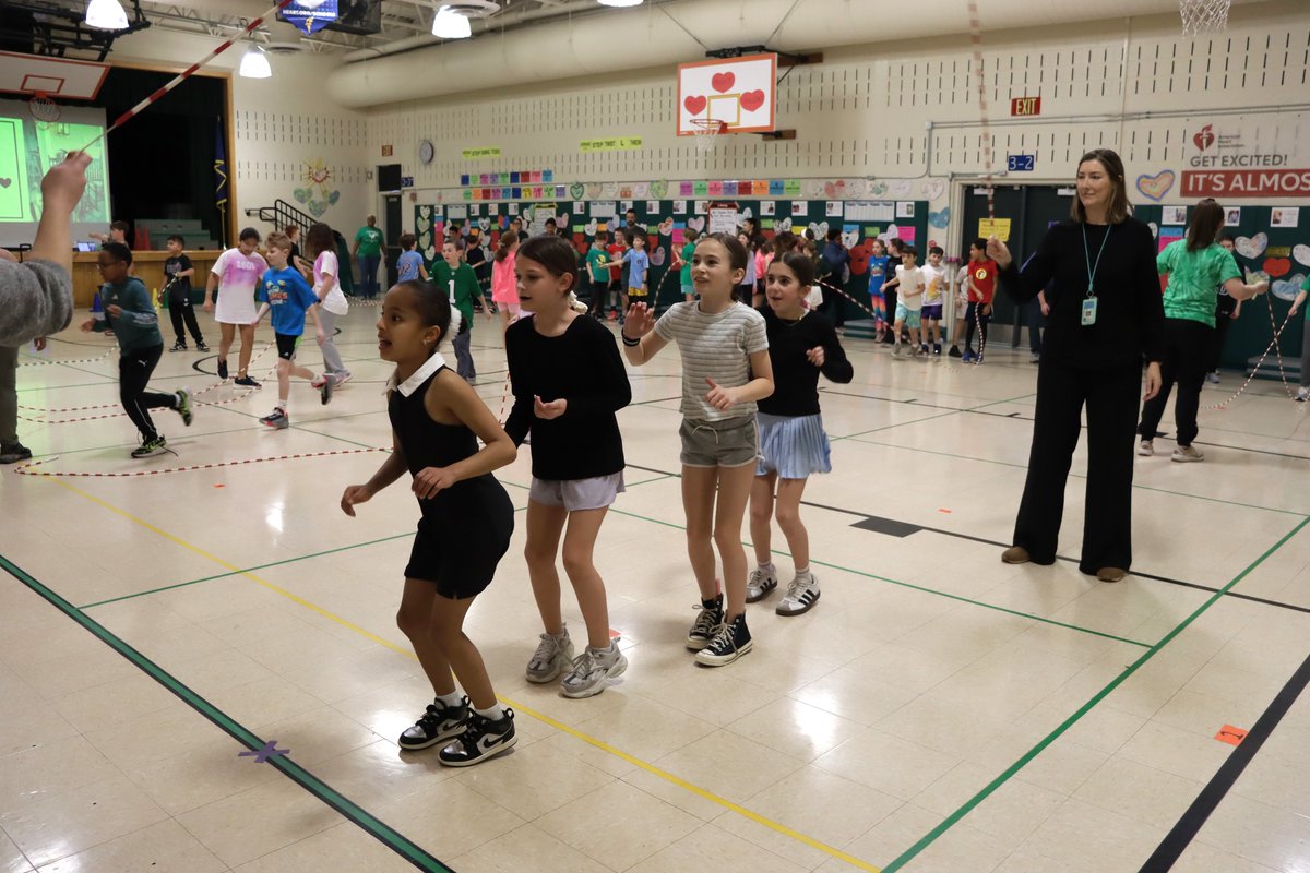 WestChesterASD's tweet photo. Elementary schools across WCASD took on the Kids Heart Challenge! 🫀🏅 At Glen Acres, students dedicated their jump rope efforts to loved ones affected by heart disease. Thanks to our students, families, and staff for their support, donations, and heart! ❤️ https://t.co/1PHiohh9jK