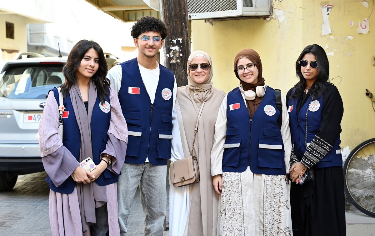 ضمن مبادرات جامعة العلوم التطبيقية للشراكة المجتمعية وخدمة المجتمع، نظم مكتب خدمة المجتمع حملة لتوزيع وجبات إفطار صائم في منطقة الحورة يوم السبت الموافق ٢١/٢/٢٠٢٦ بمشاركة الكادر الأكاديمي والإداري وطلبة وخريجي الجامعة والمجتمع المحلي.