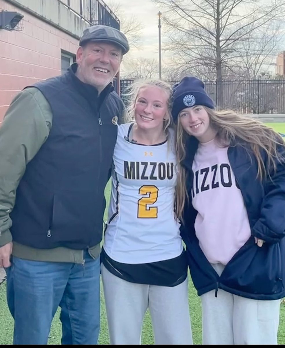 DePaulPrepwlax's tweet photo. Congrats to our lacrosse Alum Nora H. She and her fellow Mizzou Tigers won all 3 club lacrosse games in St Louis last weekend. Stay hungry. Stay passionate. #RAMlacrosseFAMILY.
#ONCEaRAMalwaysAram https://t.co/3NfO5RQPxh