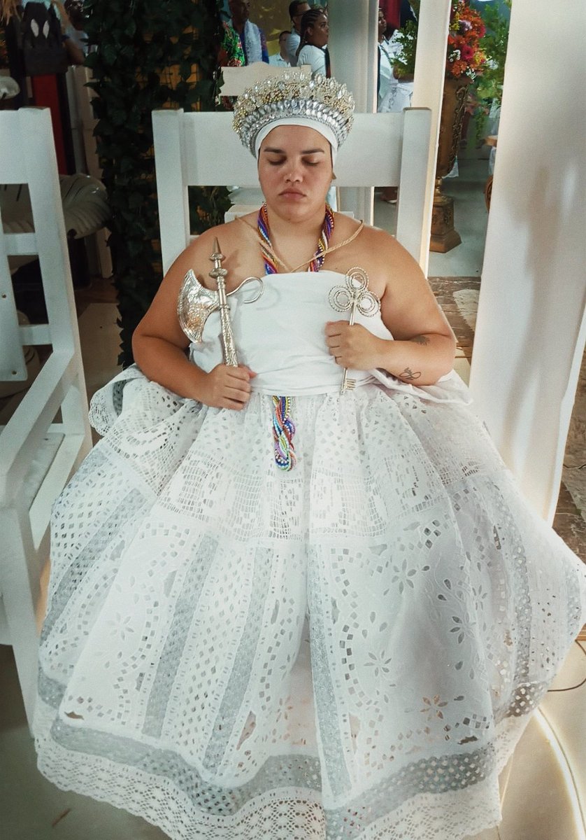 sua cartomante favorita ⚕️ tweet media