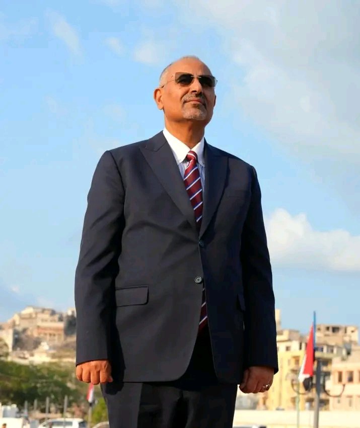 هند العمودي tweet media